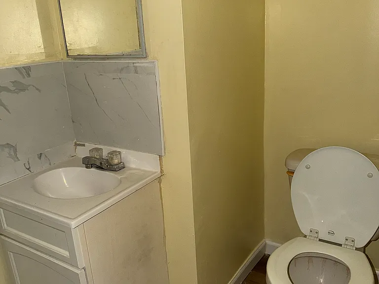 1622 Niagara St #5 — Photo 5