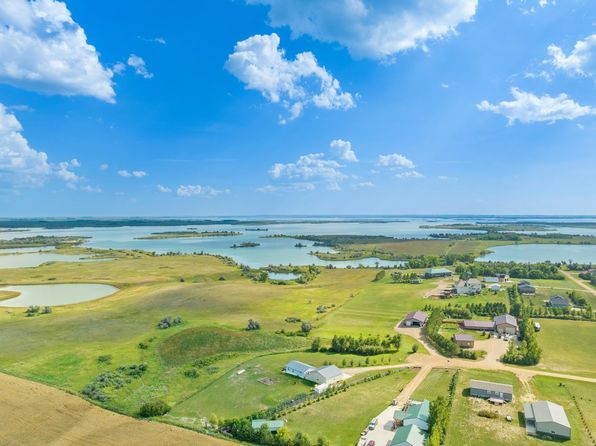 1670 31st Ave NW, Coleharbor, ND 58531
