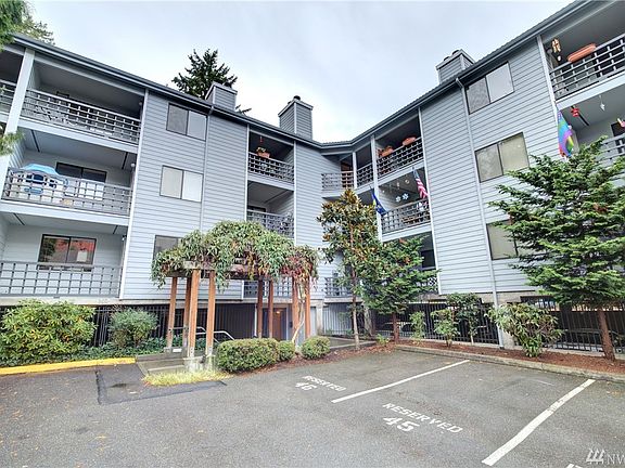 2nd image of 710 N 160th St APT B305