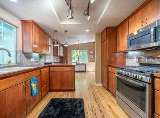 1095 Harpole Rd, Redding, CA 96002