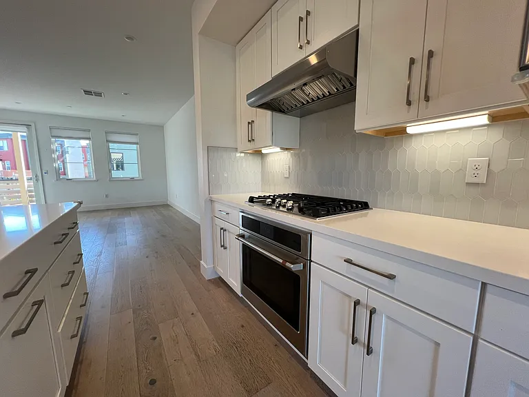 220 Argonaut Ln — Photo 8