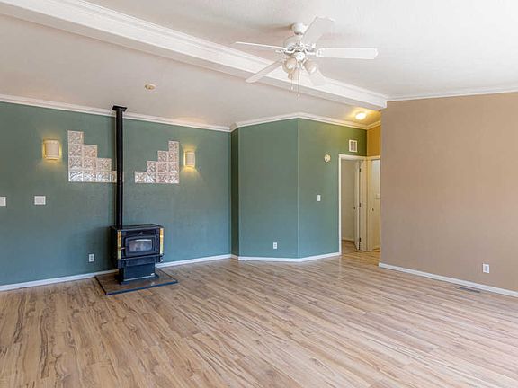 5th image of 2895 Parklane Dr