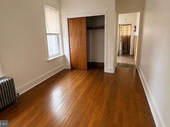 3rd image of 27 Kent St