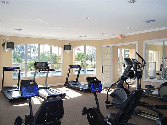 4th image of 5095 Fairways Cir APT I107