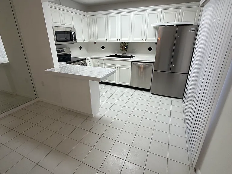 3333 Meridian Way N #A — Photo 9