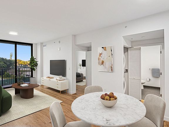 5th image of 955 E 25th St #11326232