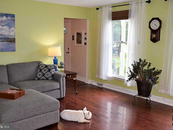 2nd image of 108 Halifax Ave