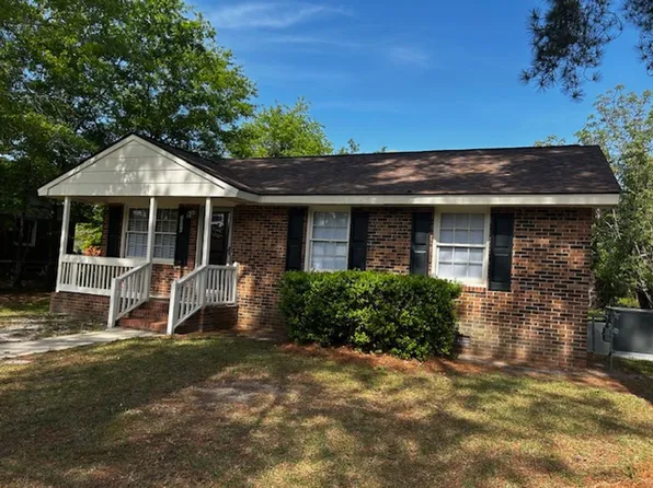 2040 Nevada St, Lumberton, NC 28358