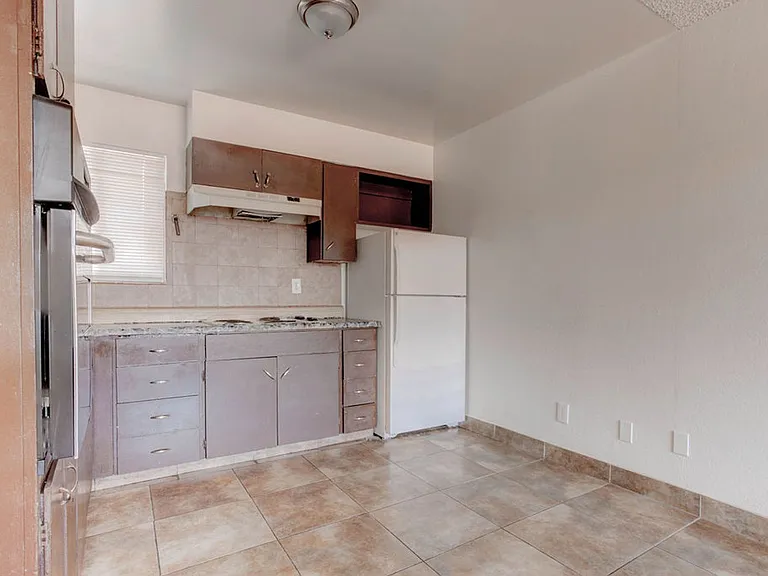 421 N Decatur Blvd — Photo 10