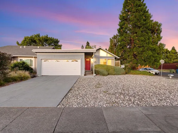 1246 Camino Coronado, Rohnert Park, CA 94928