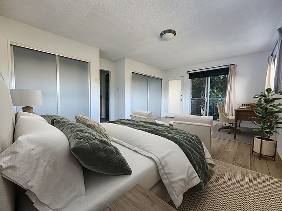 2nd image of 1950 Pelham Ave APT 5