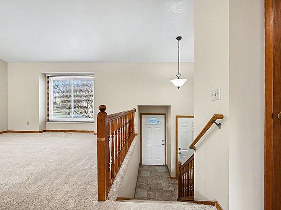 4th image of 3570 Coachman Rd