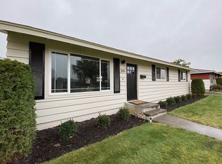 205 Ivy St NE, Ephrata, WA 98823