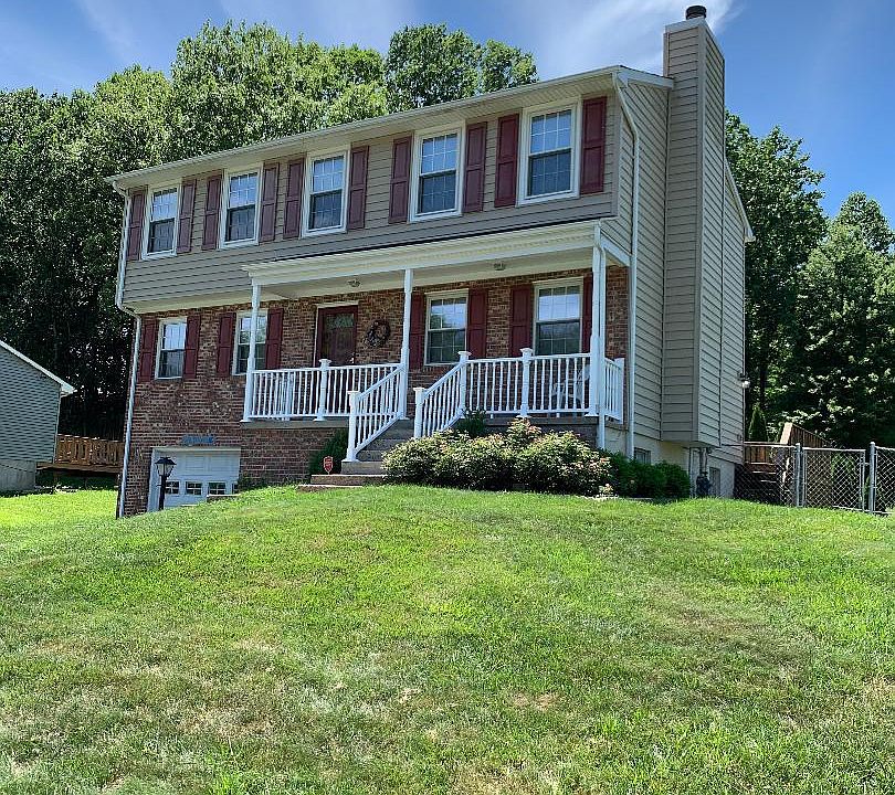 1st image of 13390 Packard Dr