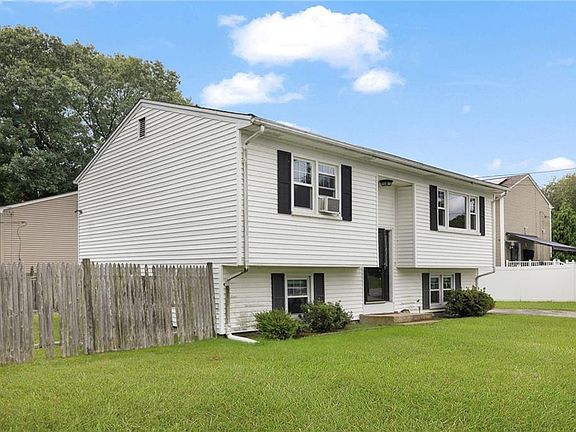 3rd image of 16 Dresden St