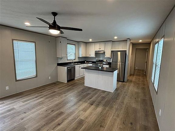 3rd image of 21 Madrona Dr