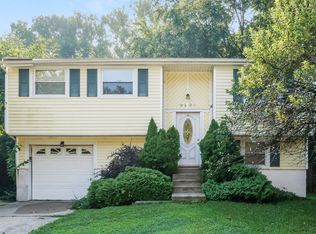 8405 Archwood Ct, Louisville, KY 40219
