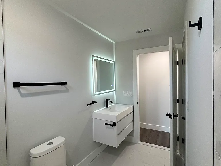1108 W Dauphin St #4B — Photo 9