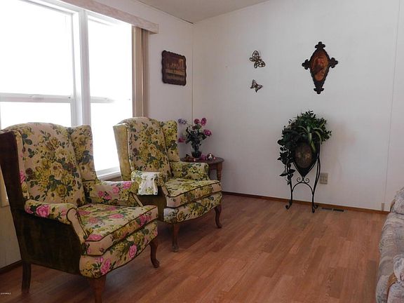 5th image of 462 E Donna Dr