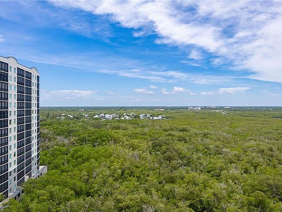 5th image of 420 Cove Tower Dr APT 1404