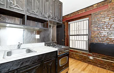 Rented by PocketBroker Inc