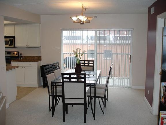 3rd image of 811 Chicago Ave APT 501