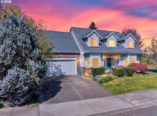 1125 32nd Pl, Forest Grove, OR 97116