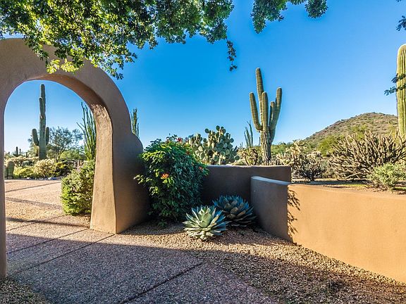 3rd image of 8300 E Dixileta Dr Unit 282