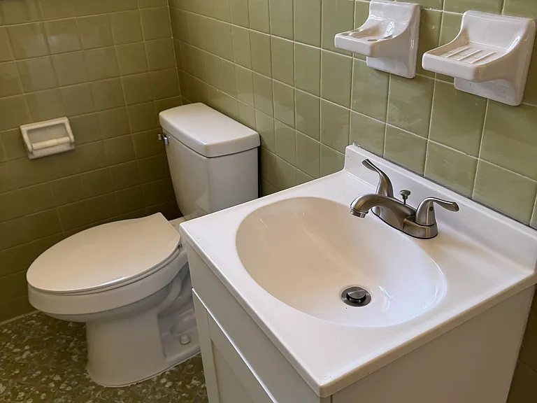 365 Whittaker Pkwy — Photo 9