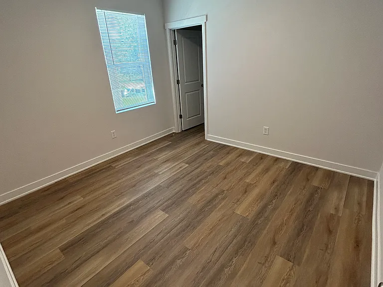 1706 Ingram St — Photo 13