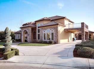 3215 Fairway Ave, Kingsburg, CA 93631