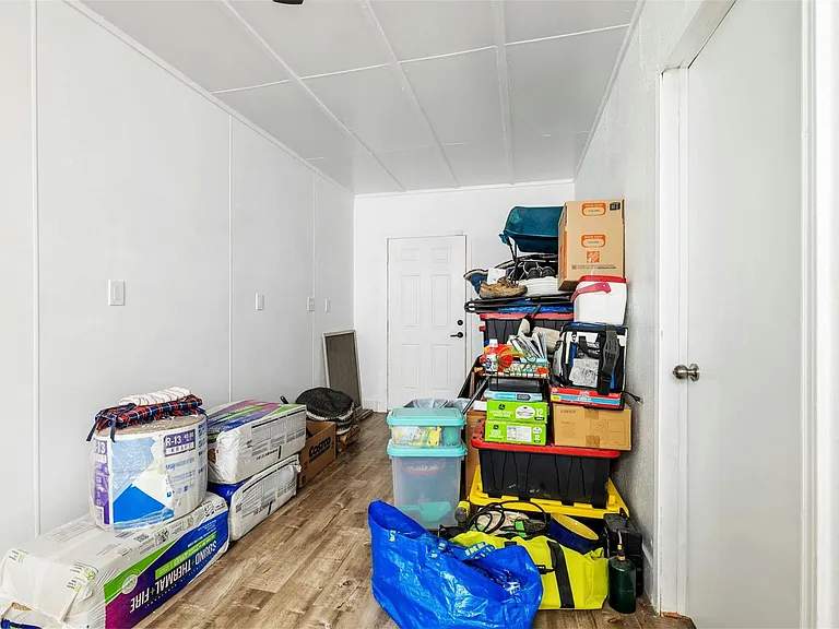 2523 E Stassney Ln — Photo 22