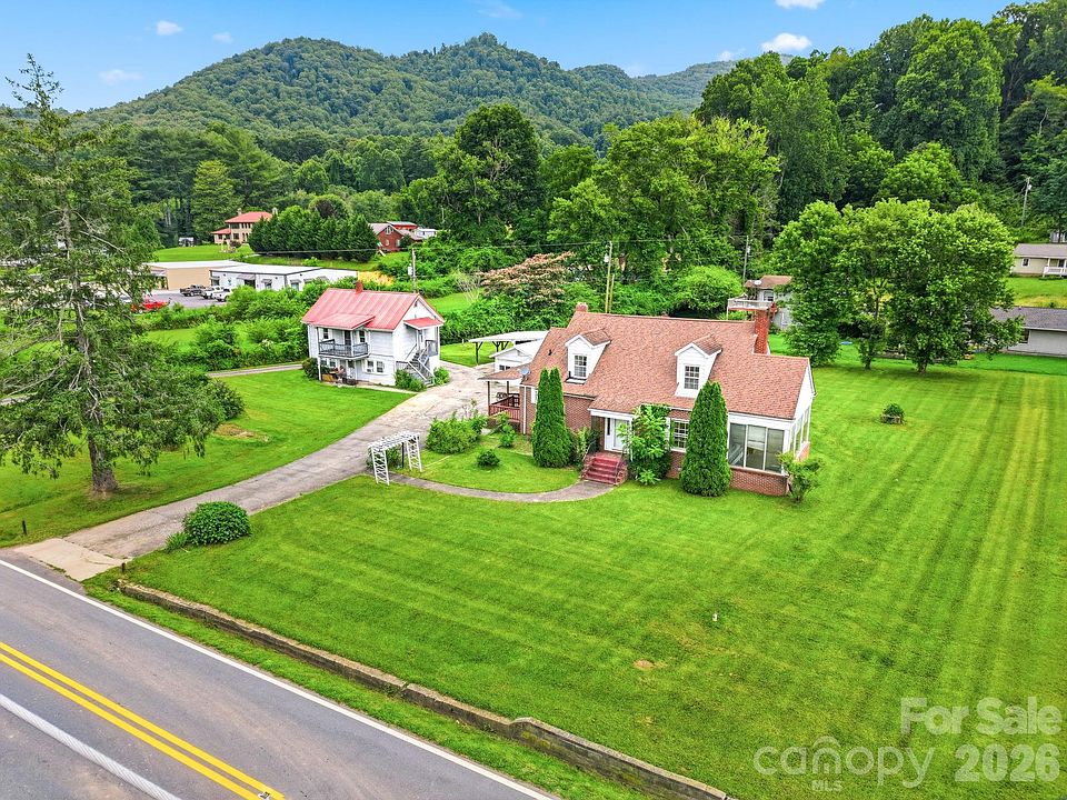 1st image of 783 Skyland Dr