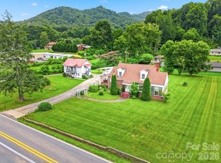 783 Skyland Dr, Sylva, NC 28779