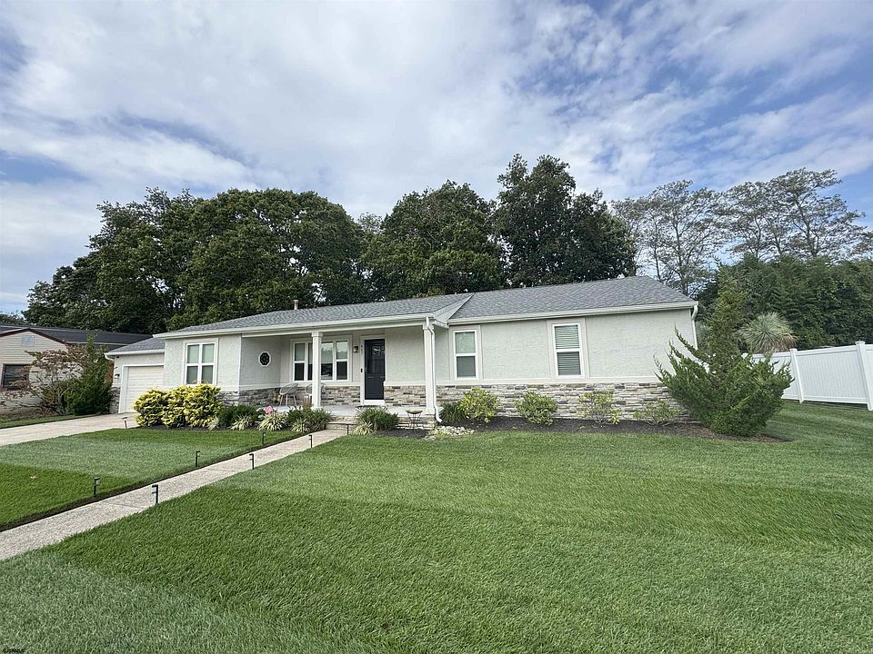 1st image of 607 Herzel Ave
