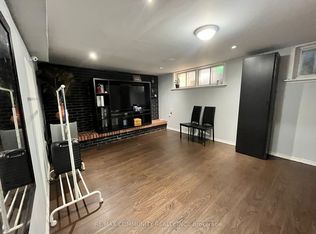 65 Blakemanor Blvd #BASEMENT, Toronto, ON M1J 2W6