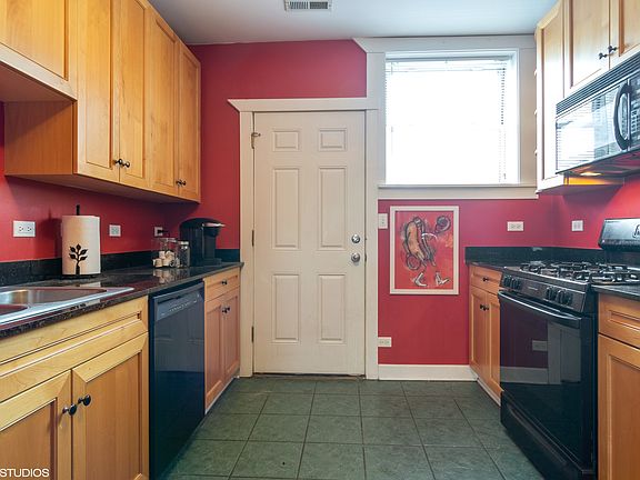 5th image of 4252 N Francisco Ave #3