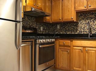 31-28 47th St #2, Astoria, NY 11103