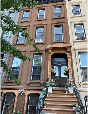 Rented by Douglas Elliman | media 20