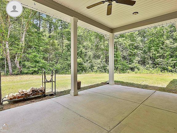 4th image of 242 Roberts Pond Rd
