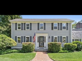 39 Fletcher Rd, Bedford, MA 01730