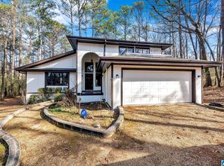 622 Mary Vann Ln, Birmingham, AL 35215