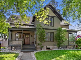 217 Caroline St, Neenah, WI 54956