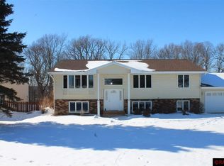 24120 577th Ln, Mankato, MN 56001