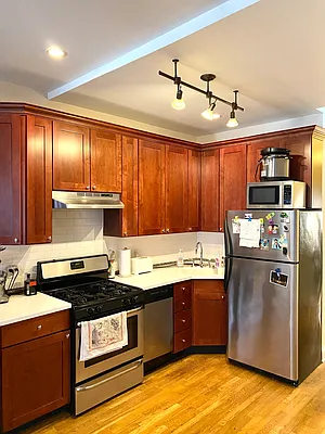 Rented by Bold New York | media 35