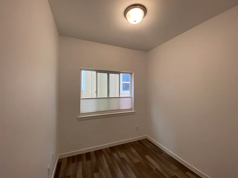 607 Finnegan Way — Photo 13