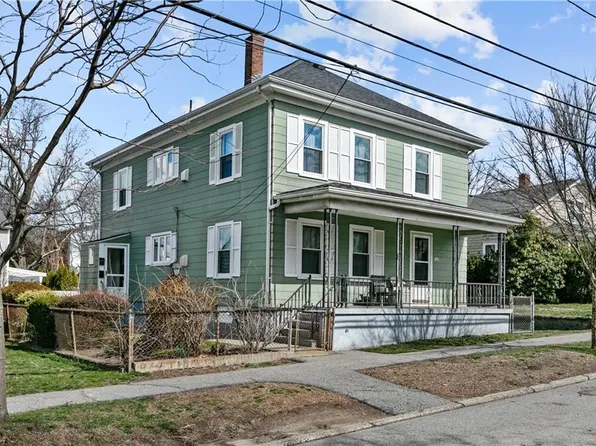 127 Bay View Ave, Bristol, RI 02809