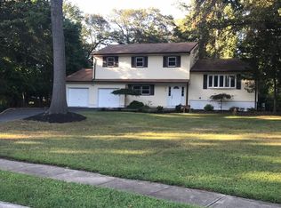 50 Birmingham Dr, Manalapan, NJ 07726