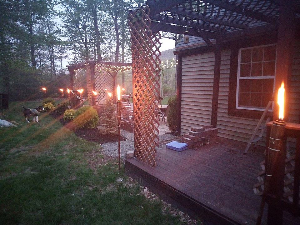 Attached 8'x12' deck