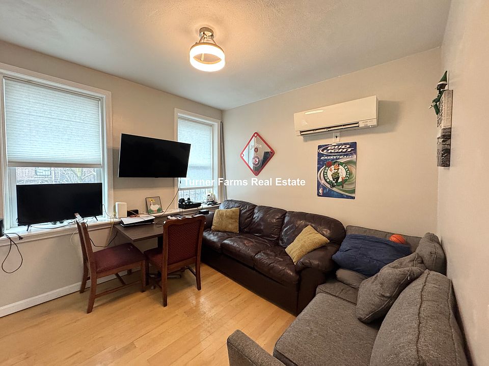 1st image of 93 Hudson St #2